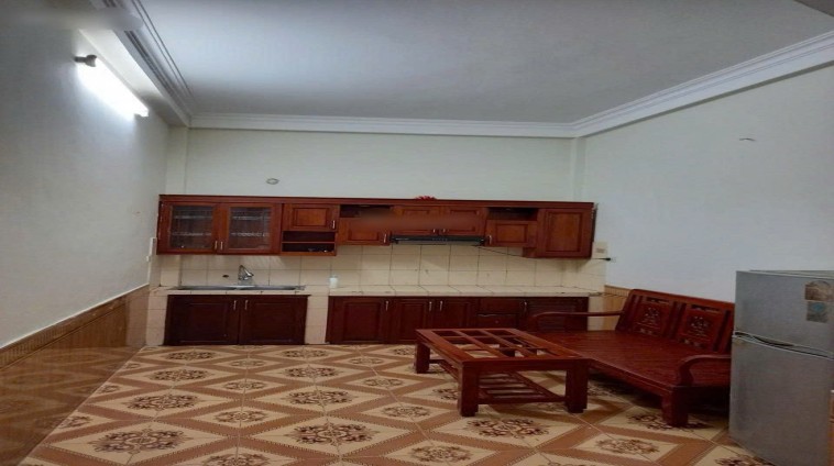 Cho thuê nhà Nguyễn Trãi , Thanh Xuân, 35m X 5 tầng, 4 ngủ + 4 WC 13 Triệu